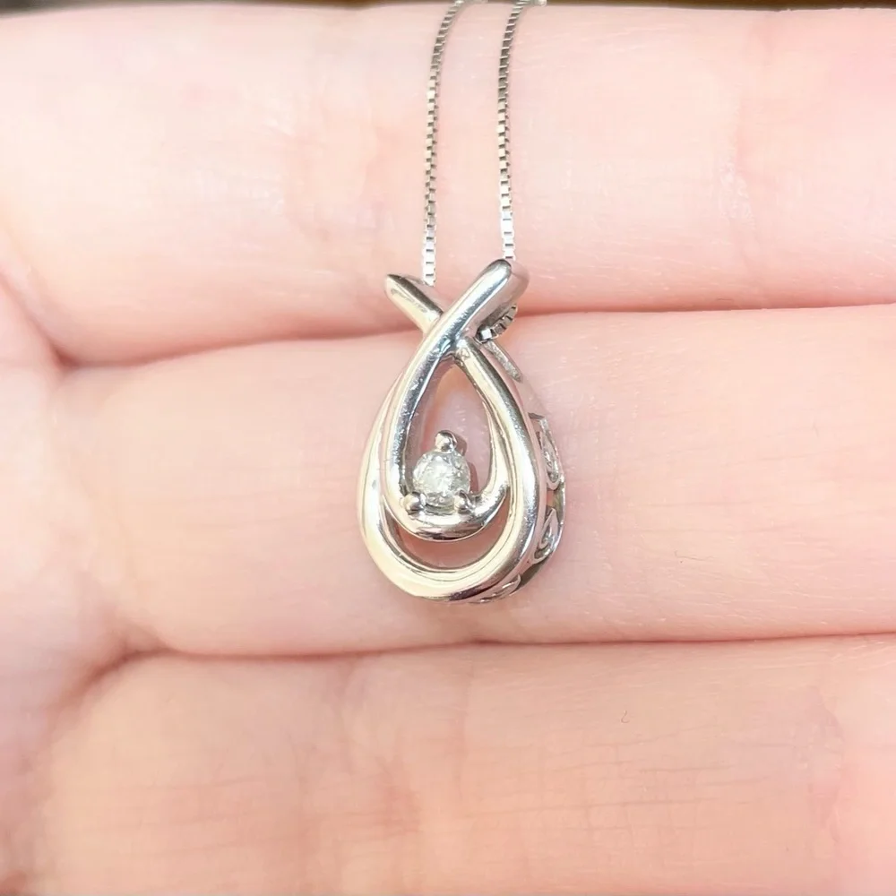 10k double loop filigree open circle .08 diamond solid white gold necklace - Picture 7 of 11
